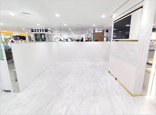 新宿店地下1階＝化粧品売場＜イベントコーナー①＞