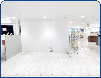 地下1階＝化粧品売場＜イベントコーナー③＞