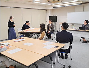 社内留学研修後の発表イメージ