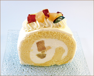 〈京橋千疋屋〉お芋とりんごのロールケーキ