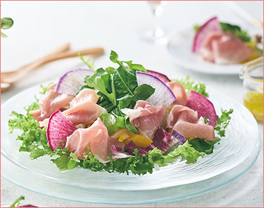 〈RF1〉北海道産生ハムとルッコラの華やぎサラダ