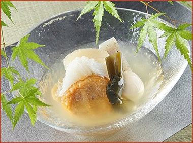 〈なだ万厨房〉おでん