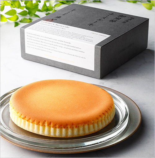 御用邸チーズケーキ(1個／直径約16.5cm) 1,680円