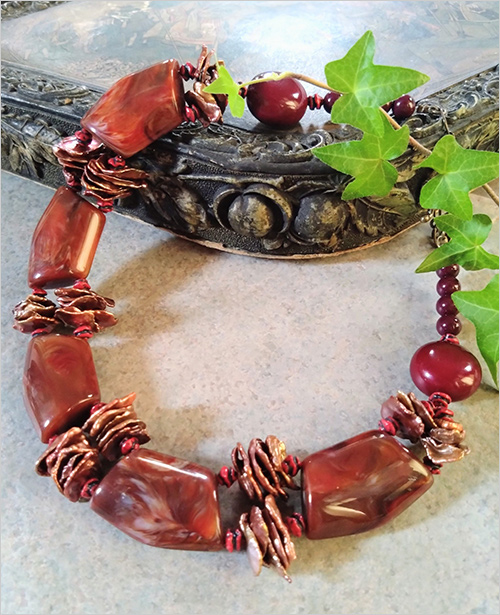 ネックレス(ヴィンテージ樹脂・淡水パール・イタリアオリジナル樹脂・イタリア現代樹脂/全長40cm+アジャスター7cm) 49,500円