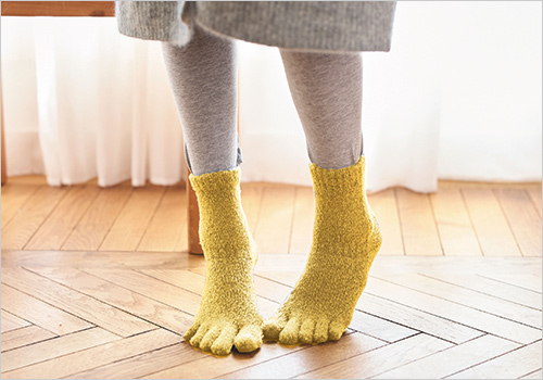 靴下(アクリル・ナイロン・ポリウレタン) 1,980円