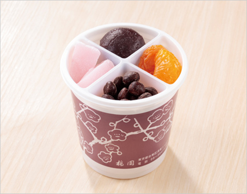 あんみつ(1個) 648円