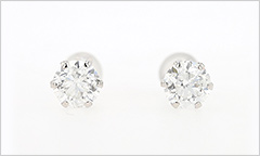 ダイヤモンドピアス