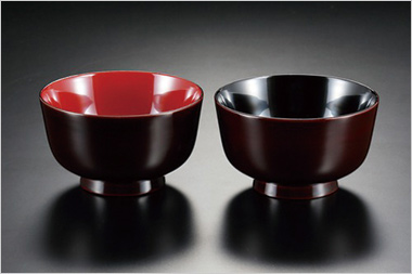 【秋田県／佐藤昭司漆器店】夫婦羽反り汁椀セット