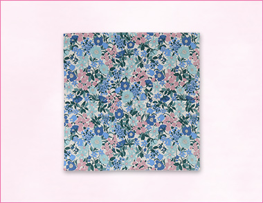 〈インターモード メイド ウィズ リバティ ファブリック〉プリントハンカチ