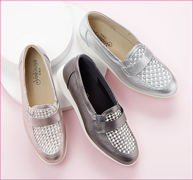 〈銀座ヨシノヤ〉シューズ