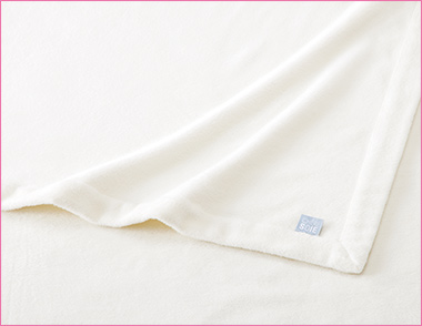 〈昭和西川〉［シェール・ソワ］シルク混ブランケット