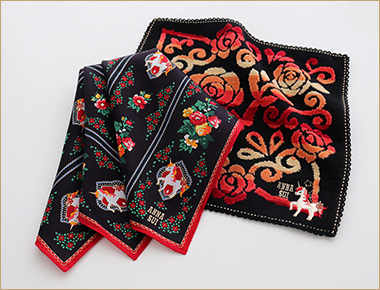 〈アナ スイ〉ハンカチ、タオル