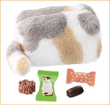 〈メリーチョコレート〉ねこみゃみれ にゃんポーチ