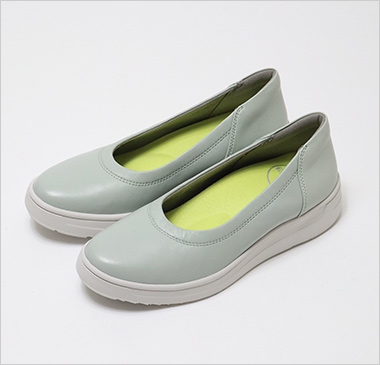 〈フィットフィット〉レザーバレエスニーカーLITE601