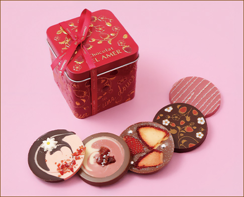 〈ベルアメール〉苺のパレショコラ