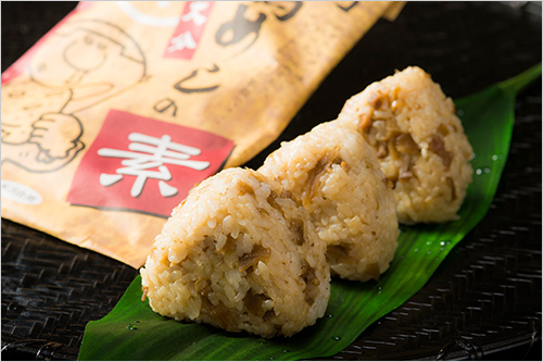 吉野鶏めし(3個入) 756円