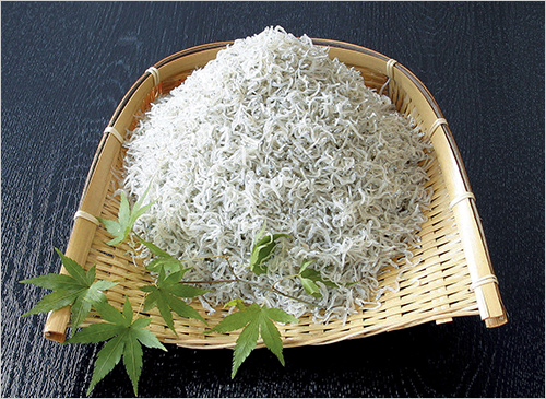 宇和海ちりめん(80g) 1,080円