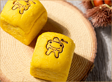 かえるのピクルスの栗あんパン