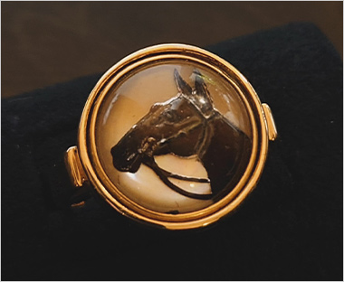 ＜アンティークスガーディアン＞リバースインタリオ 馬リング