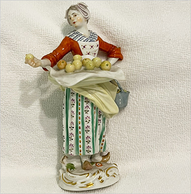 ＜ブルトン＞マイセン フィギュア「りんご売り」