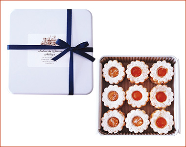 ＜サロンドガトーアシヤ＞アプリコットと塩キャラメルのクッキー缶