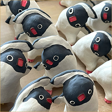 <さっぽろペンギンコロニー>なかじまともゆき「フィギュア」