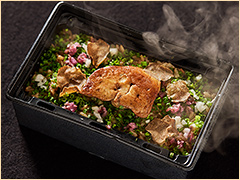 <KINTAN IN THE HOUSE>フォアグラとトリュフの石焼ビビンバ風のお弁当
