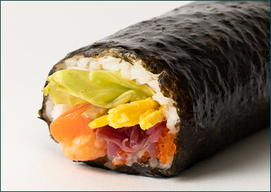 ＜一口いなり むろや＞Wサーモンの恵方巻