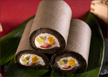 〈パティスリー モンシェール〉幸せ丸かぶりロール