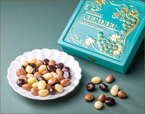 〈メゾン・ヴェルディエ〉ぶどうのチョコKif-Kifキフキフアソート缶