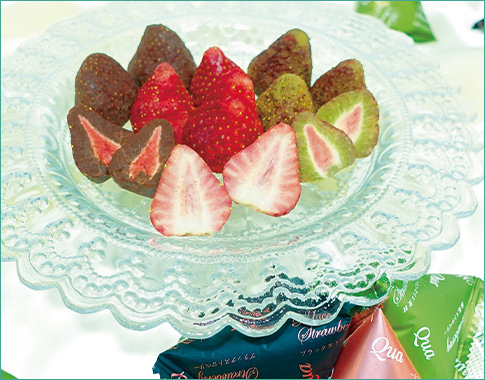 〈染み込みスイーツ専門店Qua(クア)〉ホワイト・ブラック＆抹茶ストロベリー 6個入り3種セット、ホワイト・ブラック＆抹茶ストロベリー 6個入り3種セット