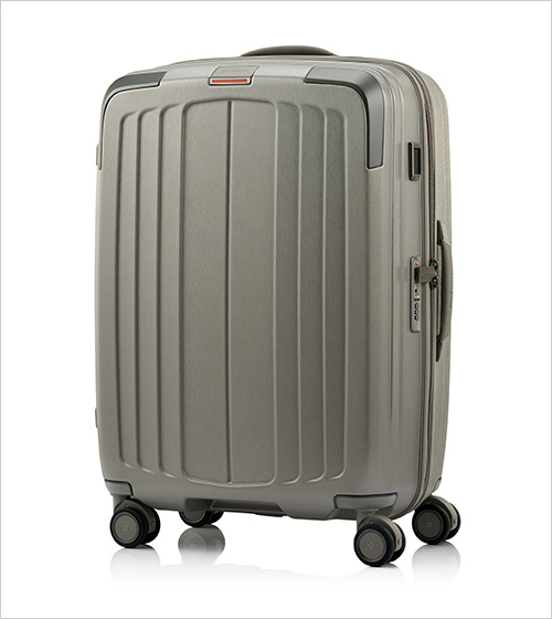 QUINTES(クインテス) スピナー55(ポリカーボネート／W37×H55×D23cm／約3.3kg／約34L) 71,500円 スピナー68(ポリカーボネート／W48×H68×D28cm／約4.5kg／約65L) 82,500円 スピナー76(ポリカーボネート／W51×H76×D31cm／約5.4kg／約95L) 88,000円 ※画像は「スピナー68」