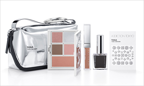 ADDICTION × TOGA ARCHIVES MAKE-UP KIT 15,400円【数量限定】  ［セット内容］ ・アイ ＆ チーク コンパクト L ・コンフィデント マット リップ Ｌ ・ネイル ＆ トップコート Ｌ ・ネイル ステッカー Ｌ ・リミテッド ポーチ  ※無くなり次第終了となります。