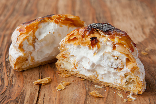 ブリュレクリームパイ バニラ(1個) 520円