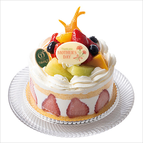 クルールママン(直径約12cm) 4,320円  スポンジと生クリーム、苺で仕立てたケーキにフルーツを飾った期間限定のアントルメです。