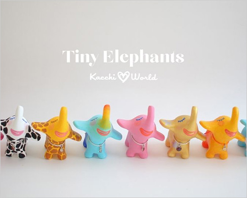 Tiny Elephant(石粉粘土) 9,900円  お鼻を高く上げた、愛らしい表情が魅力の＜カッチワールド＞ エレファントシリーズから誕生した手のひらサイズの「Tiny Elephant」。見ていると思わず笑顔になってしまうかわいい子たちはそれぞれ世界で一つだけです。